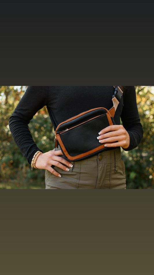 FAUX LEATHER CROSSBODY BAG