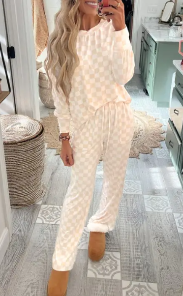 "TYRA" CHECKERED PAJAMA SET