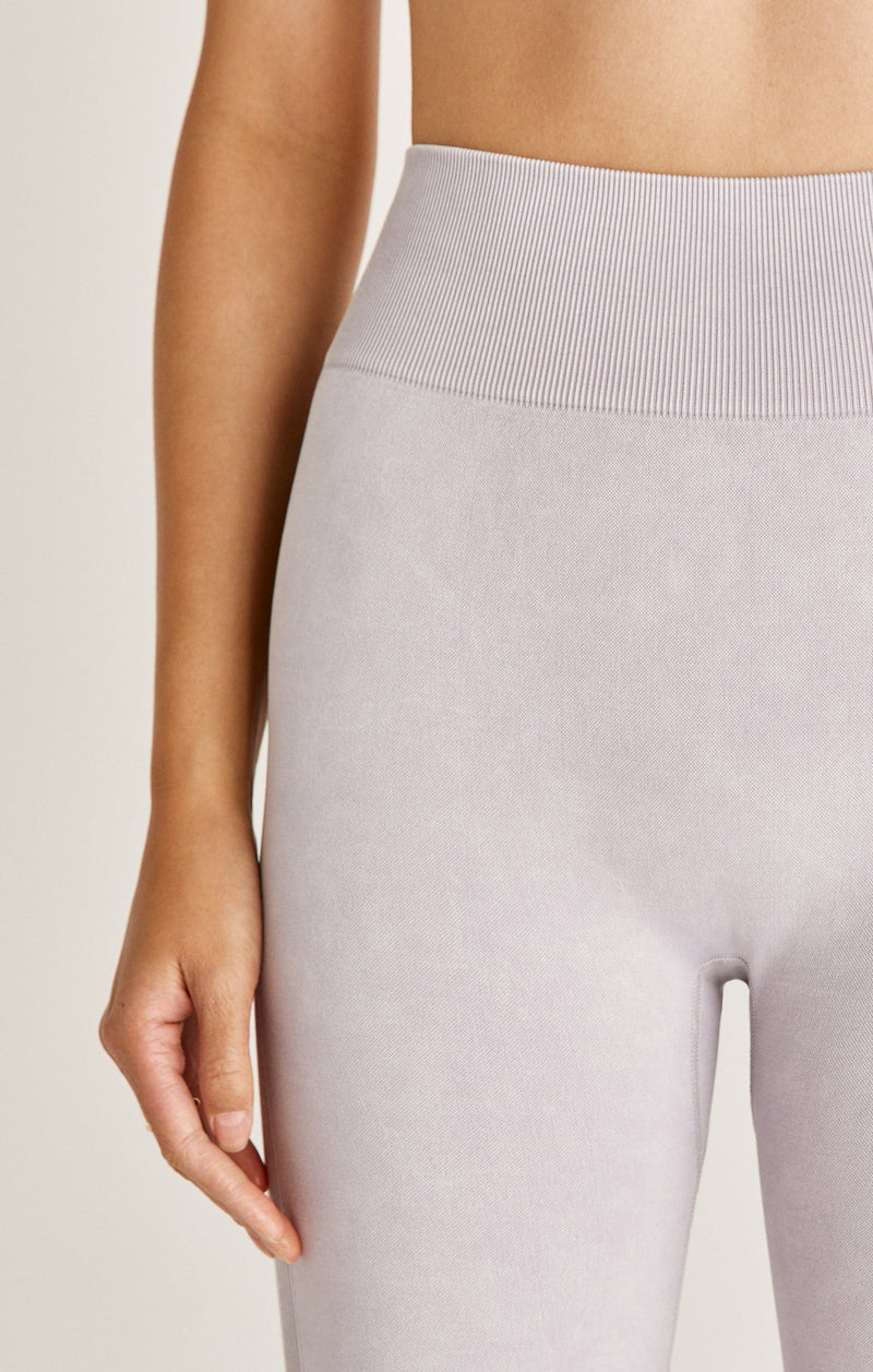 "WALK IT OUT" SEAMLESS LEGGING - LAVENDER